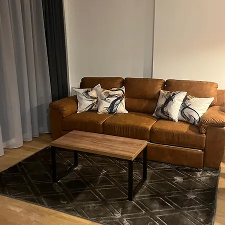 Balkan Square Apartment