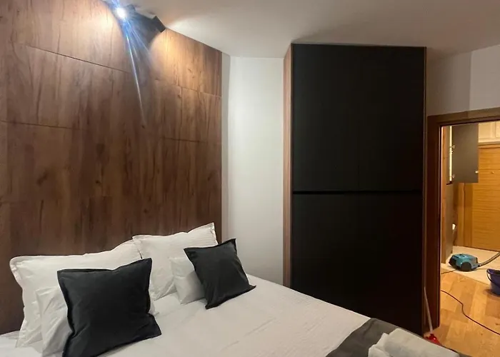 Balkan Square Appartement *